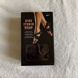 nike studio wrap 4